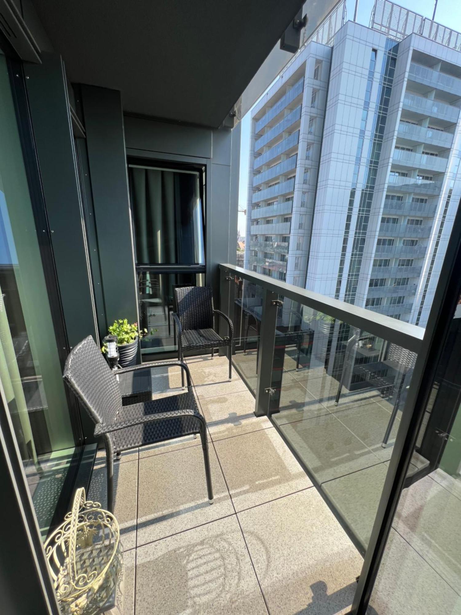 Towarowa - Milionowa 39 Check-In 24H Apartment Познан Екстериор снимка